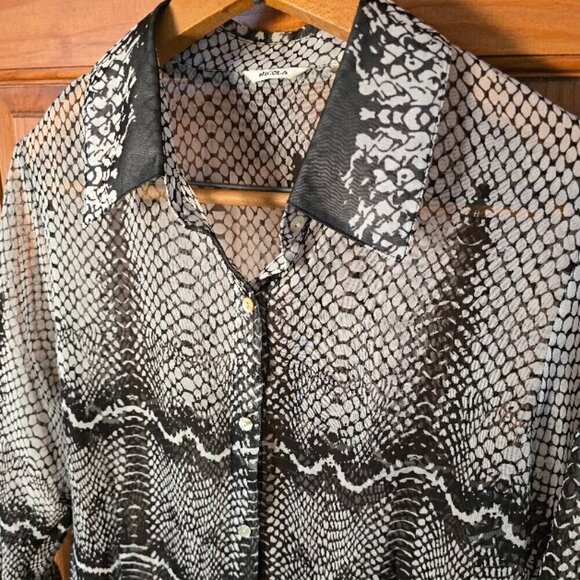 Like New Vintage Nicola Snakeskin print Sheer Button-Up Blouse Size Medium - Picture 3 of 7